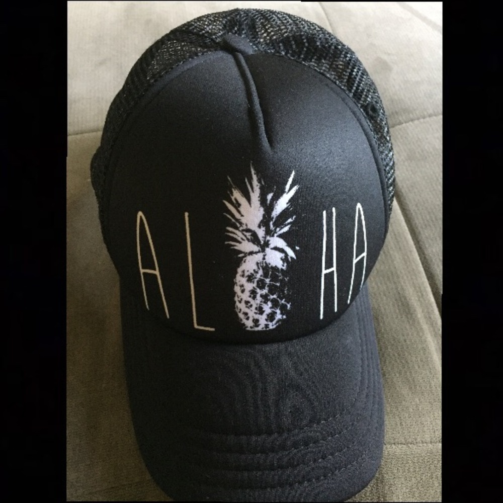 Island Sole Aloha Pineapple cap (Open to offers)